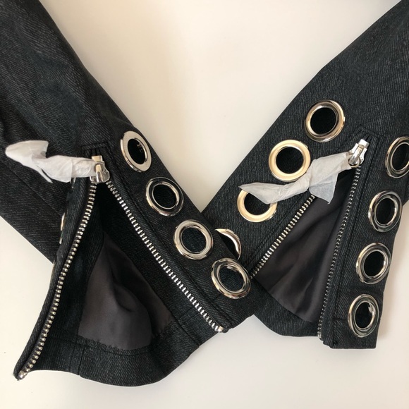 🎊HOSTPICK🎉Bikers Vegan Leather Jacket - Picture 11 of 16